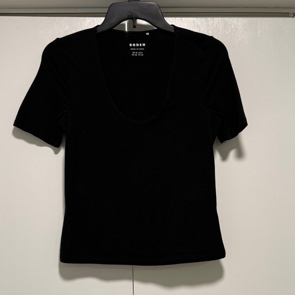 Boden Classic Black Short Sleeve Top